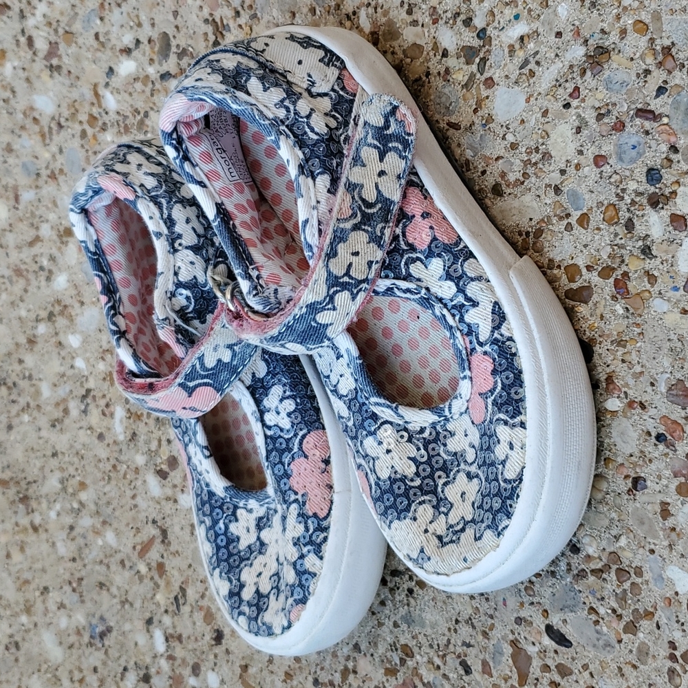 Morgan & Milo Flower Mary Janes Sequin Shoes Toddler 7